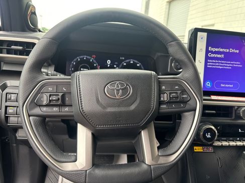 New 2026 Toyota 4Runner Limited AWD/4WD image 20