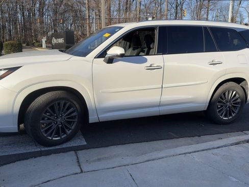 Used 2024 Lexus TX 350 AWD image 4