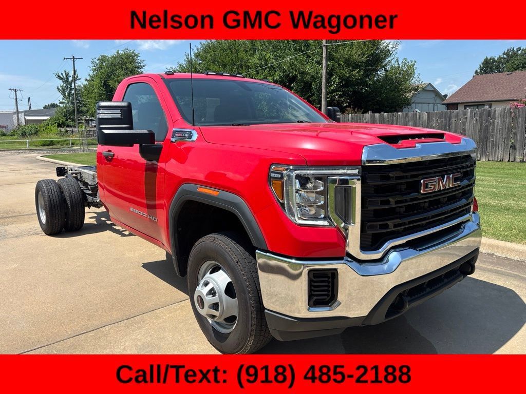 Used 2021 GMC Sierra 3500 4x4 Regular Cab w/ Convenience Package image 3