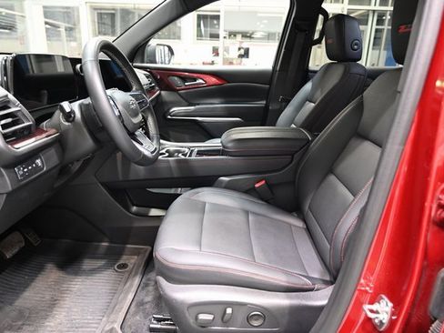 Used 2024 Chevrolet Traverse Z71 w/ LPO, Floor Liner Package image 9