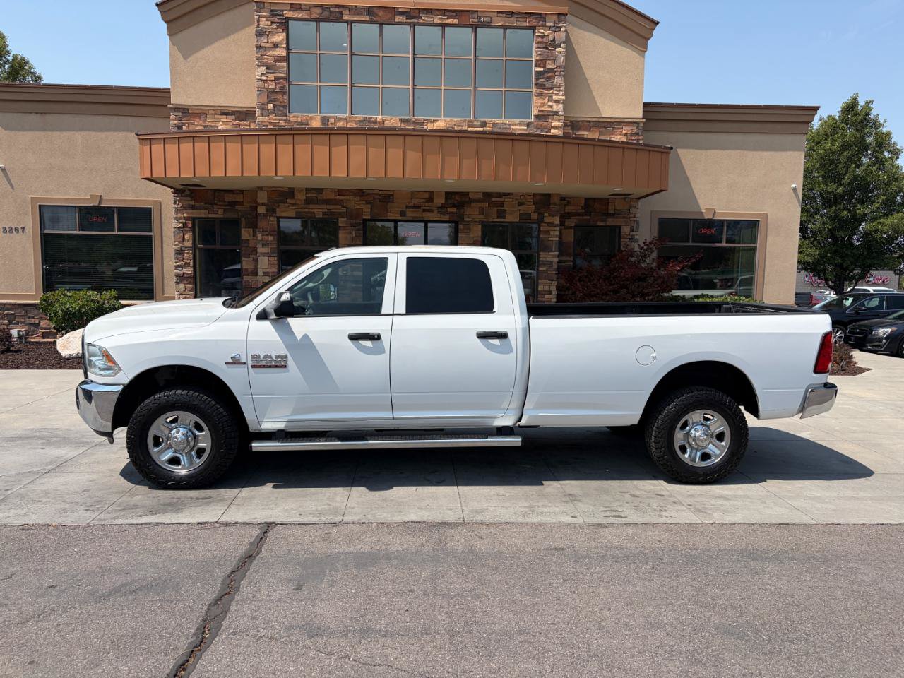 Used 2017 RAM 3500 Tradesman w/ Chrome Appearance Group AWD/4WD image 2