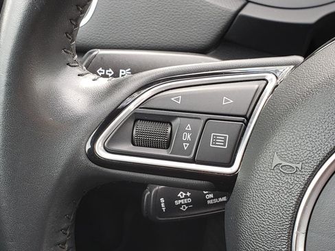 Used 2018 Audi Q3 2.0T Premium w/ Convenience Package AWD/4WD image 19