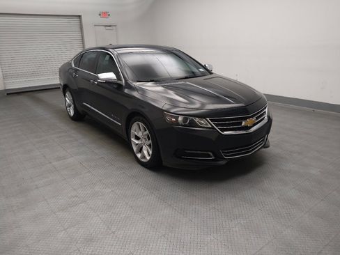 Used 2015 Chevrolet Impala LTZ FWD image 13