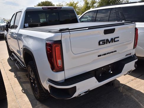 Used 2026 GMC Sierra 1500 AT4 w/ AT4 Premium Package AWD/4WD image 8