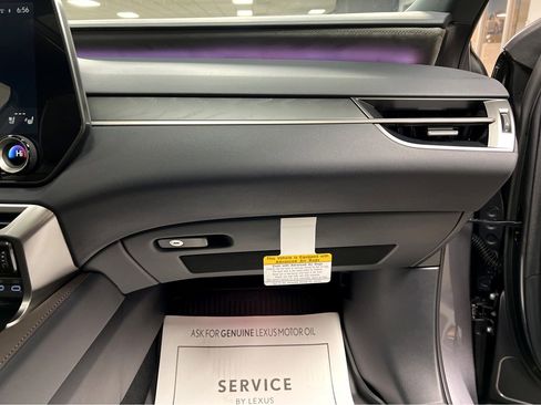 New 2026 Lexus RX 450h AWD image 34