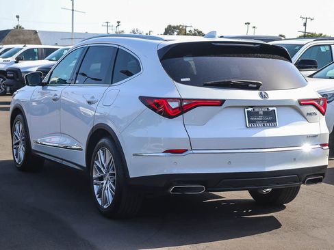 Used 2023 Acura MDX SH-AWD w/ Advance Package image 6