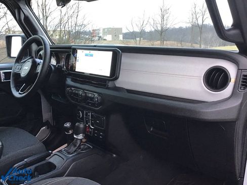 Used 2024 Jeep Gladiator Sport image 22