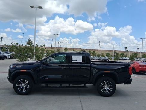 Used 2025 GMC Canyon AT4 AWD/4WD image 3
