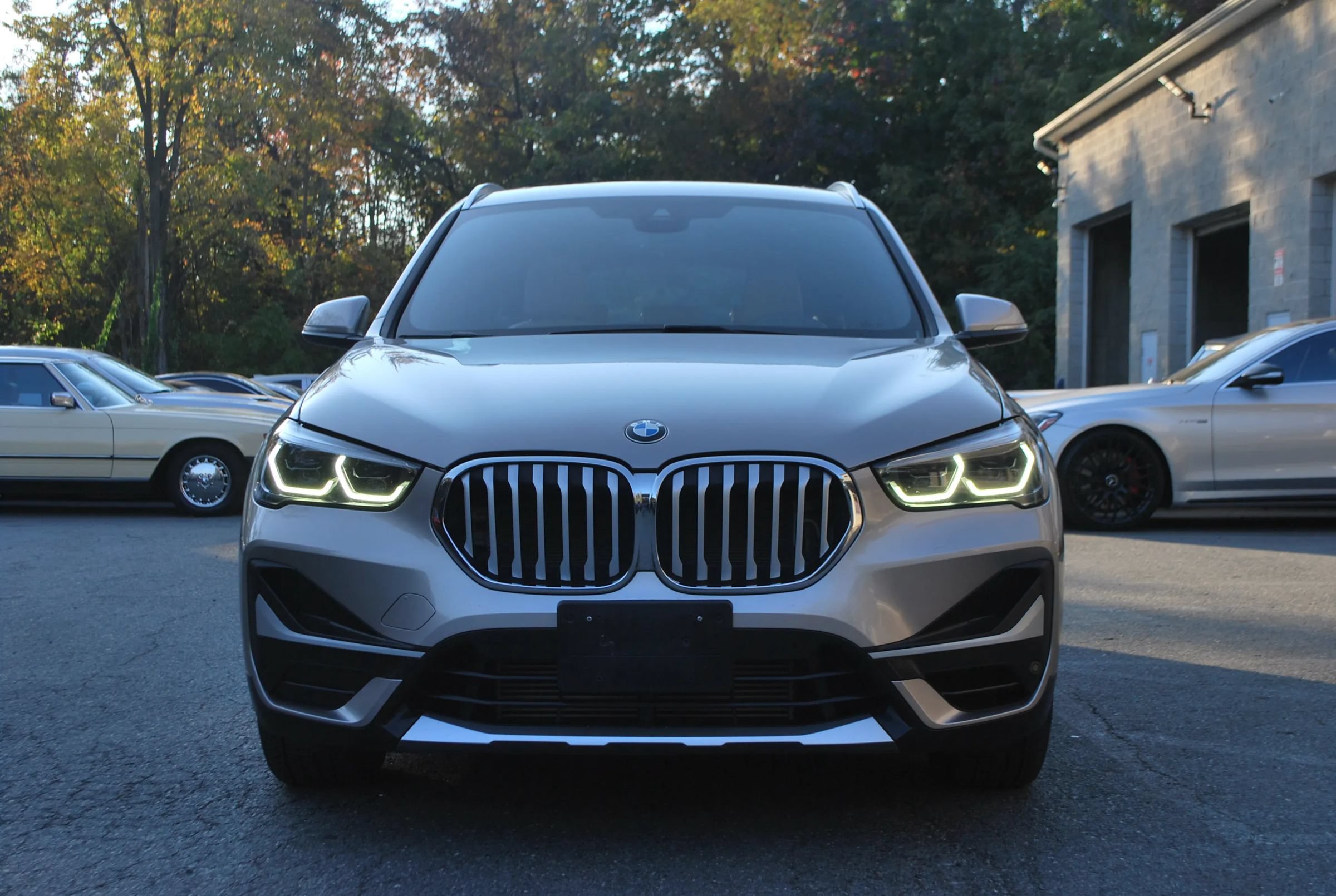 Used 2021 BMW X1 xDrive28i w/ Premium Package AWD/4WD image 3