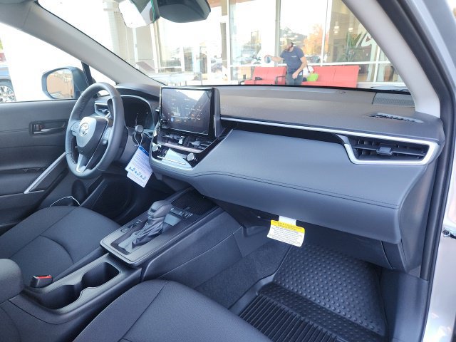 New 2026 Toyota Corolla Cross LE w/ Cold Weather Package AWD/4WD image 24