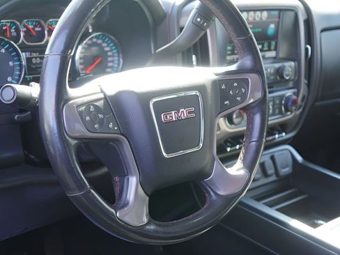 Used 2018 GMC Sierra 1500 SLT AWD/4WD image 14
