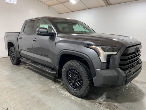 Used 2025 Toyota Tundra SR5 AWD/4WD image 4