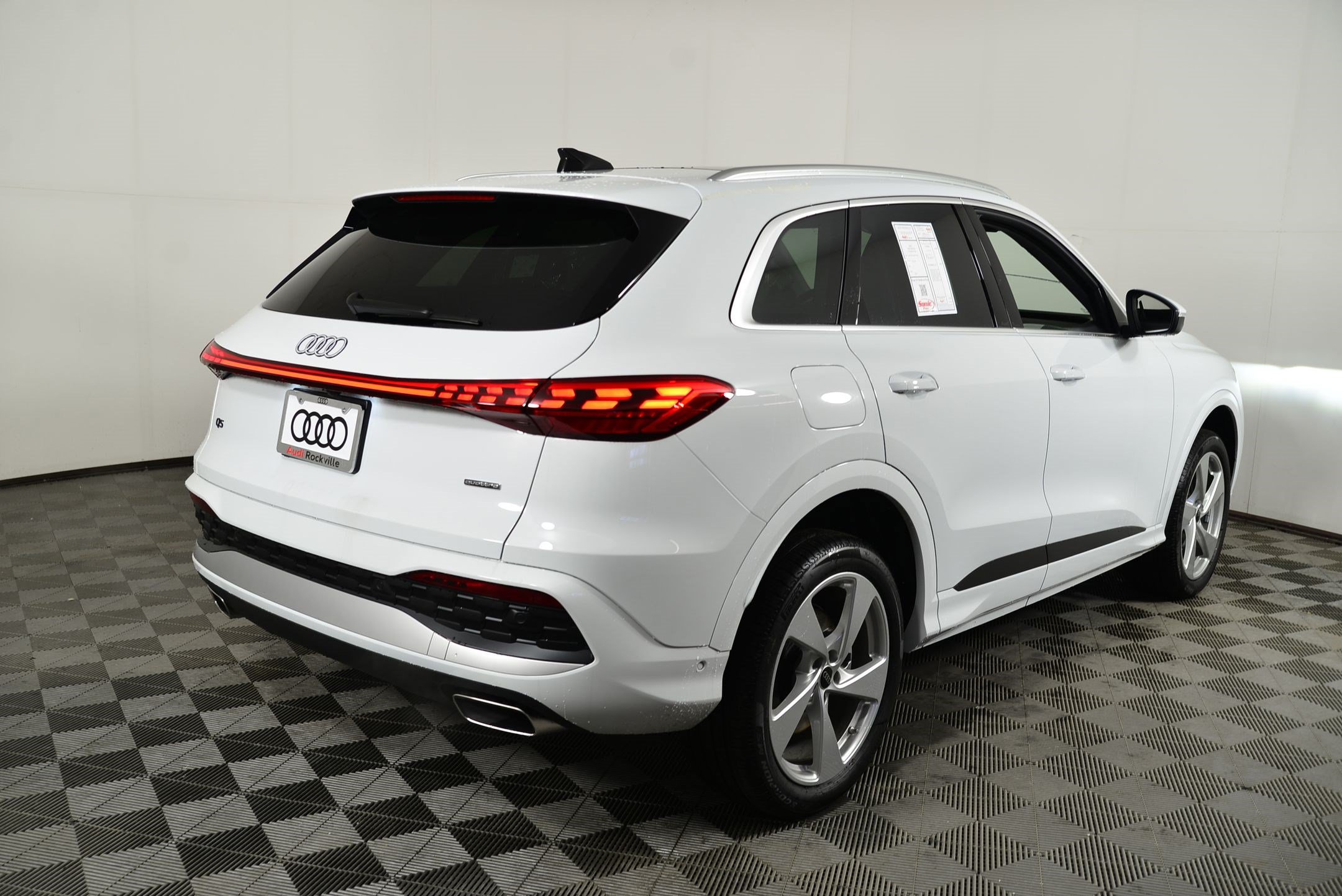 New 2025 Audi Q5 Premium Plus AWD/4WD image 8