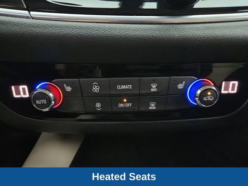 Used 2020 Buick Enclave Essence FWD image 16