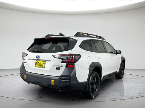 Used 2022 Subaru Outback Wilderness w/ Wilderness Package AWD/4WD image 3