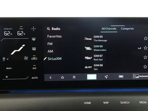 Used 2024 Kia EV9 Land image 18