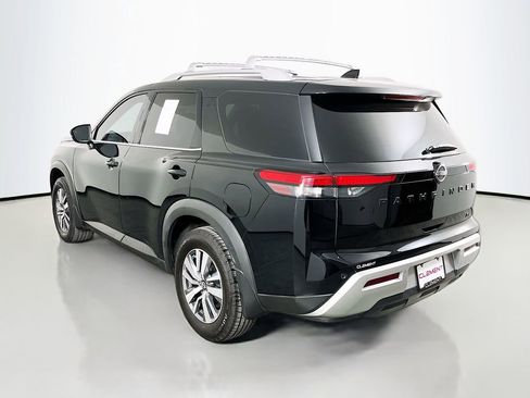 Used 2023 Nissan Pathfinder SL w/ Lighting Package (N92) image 9
