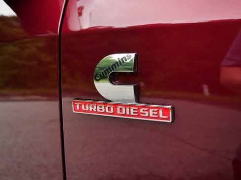 Used 2024 RAM 3500 Laramie image 43