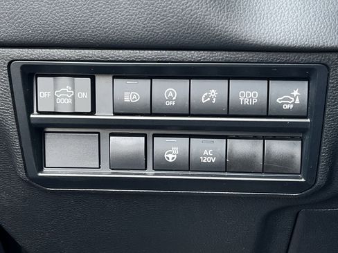 Used 2023 Toyota Tundra Limited image 19