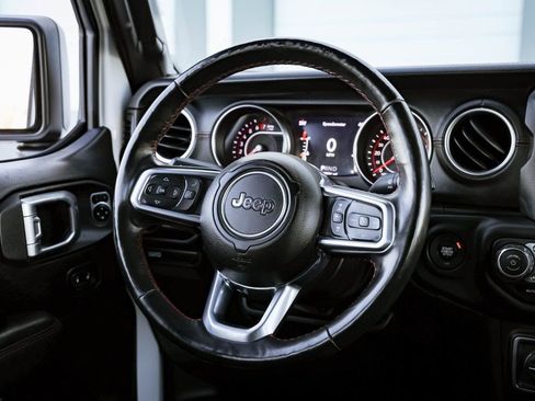 Used 2020 Jeep Gladiator Rubicon AWD/4WD image 34