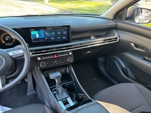 Used 2025 Hyundai Tucson SEL image 32