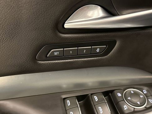 Used 2021 Cadillac XT4 Premium Luxury FWD image 22