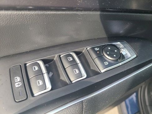 Used 2024 Kia Sorento S w/ Panoramic Sunroof Package image 18