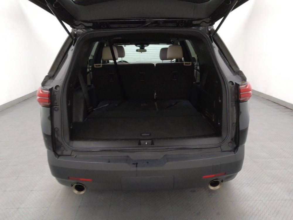 Used 2022 Chevrolet Traverse LS FWD image 29
