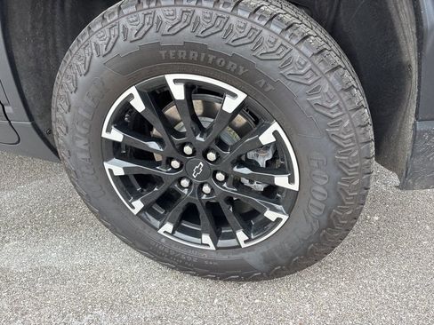 Used 2025 Chevrolet Traverse Z71 w/ Driver Confidence Package image 14