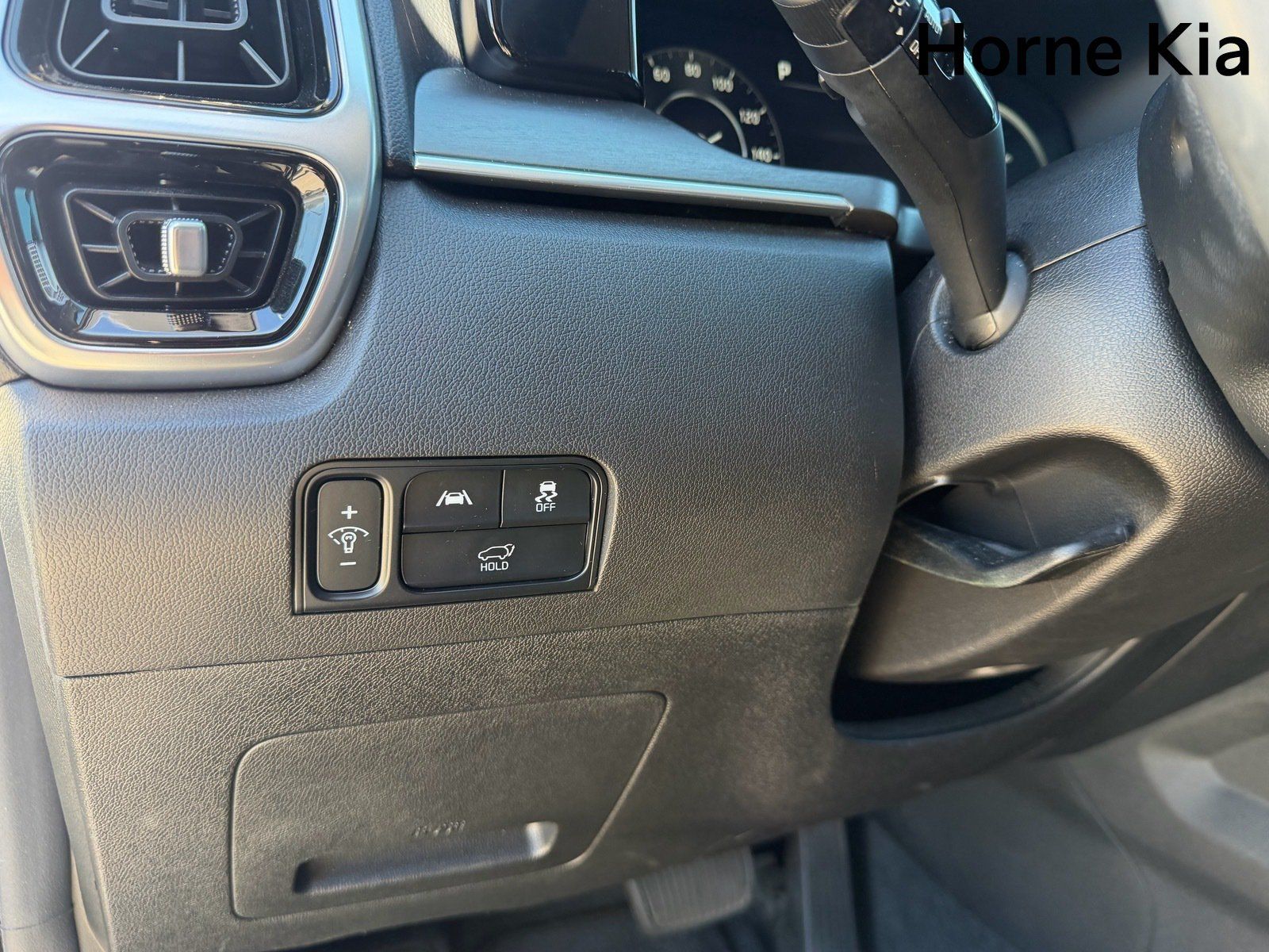 Used 2023 Kia Sorento SX AWD/4WD image 25