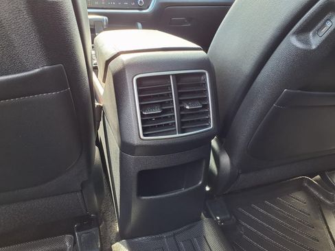 Used 2025 Kia Sportage X-Line w/ Premium Package AWD/4WD image 27