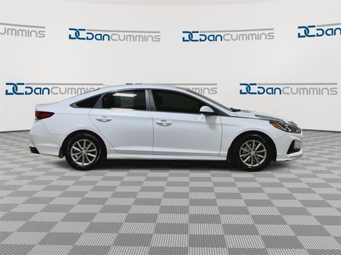 Used 2018 Hyundai Sonata SE image 9