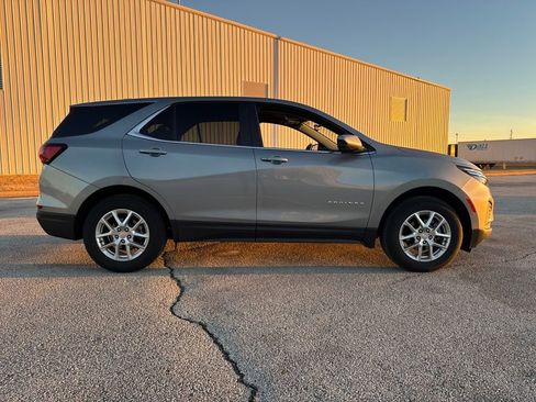 Used 2024 Chevrolet Equinox LT image 9