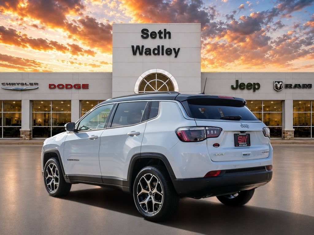 Used 2025 Jeep Compass Limited AWD/4WD image 5