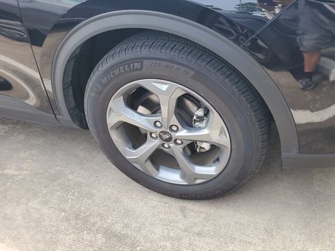 Used 2025 Ford Escape ST-Line FWD image 4
