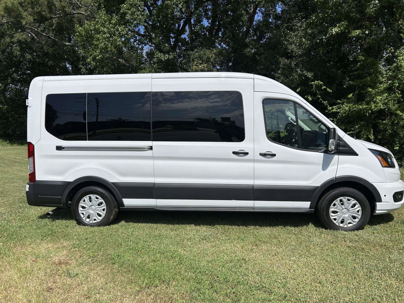 Used 2025 Ford Transit 350 XLT RWD image 2