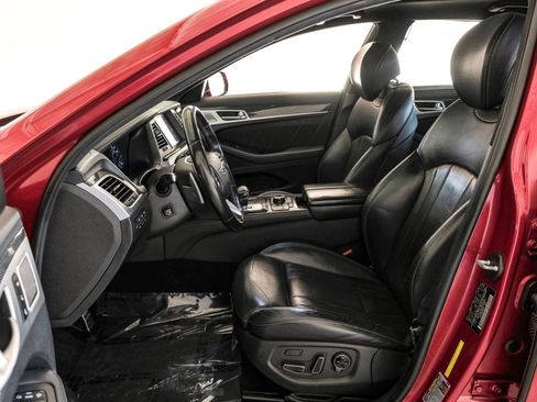 Used 2019 Genesis G80 3.3T Sport RWD image 3