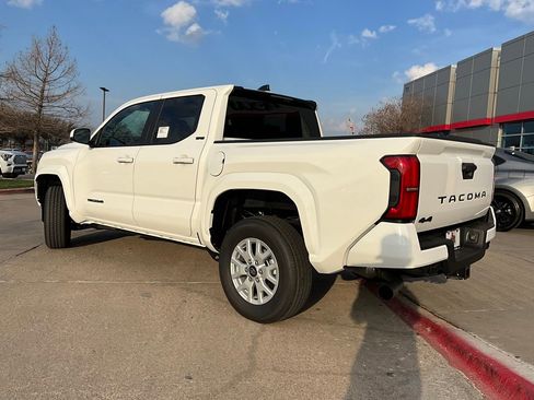 New 2026 Toyota Tacoma SR5 image 7