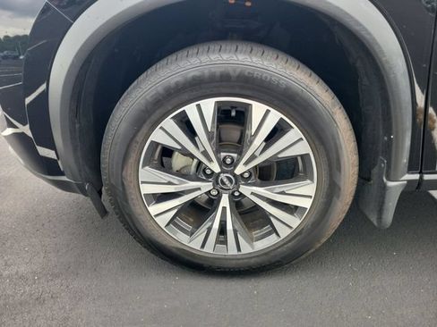 Used 2023 Nissan Rogue SV AWD/4WD image 17