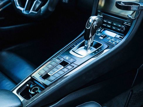 Used 2018 Porsche 911 Carrera image 45