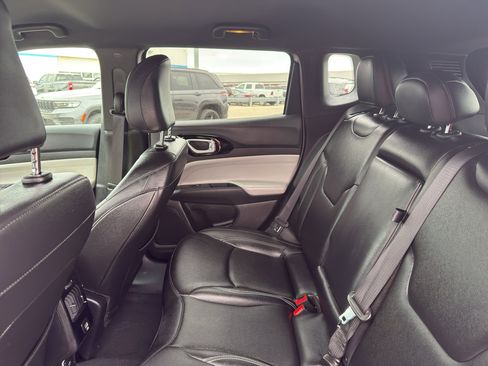 Used 2025 Jeep Compass Limited AWD/4WD image 32