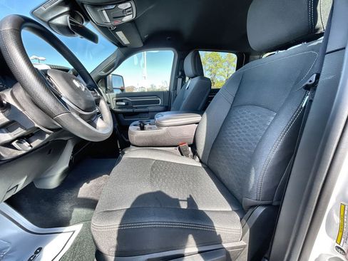 Used 2025 RAM 2500 Big Horn image 18