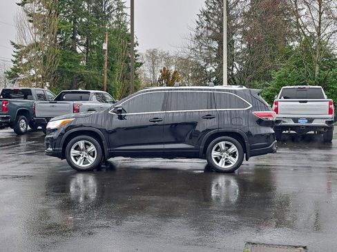 Used 2015 Toyota Highlander Limited Platinum image 6