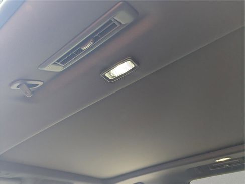 Used 2022 GMC Yukon Denali image 16