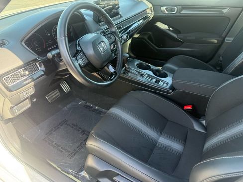 Used 2024 Honda Civic Sport image 12