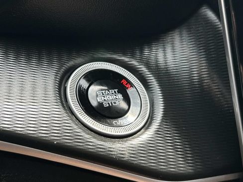 Used 2024 Jeep Grand Cherokee Altitude AWD/4WD image 40