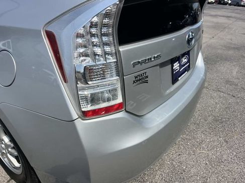 Used 2010 Toyota Prius Two FWD image 12