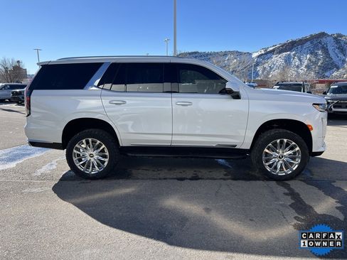 Used 2024 Cadillac Escalade Premium Luxury image 8