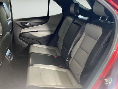 Used 2018 Chevrolet Equinox Premier FWD image 21