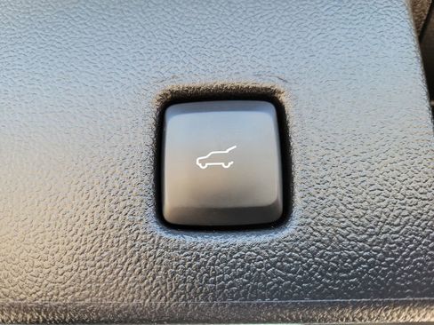 Used 2023 Ford Escape ST-Line w/ Tech Pack #1 AWD/4WD image 10